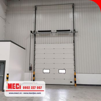 Cửa Cuốn Nhanh Trượt Trần – Giải Pháp Tối Ưu Cho Nhà Xưởng