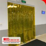Rèm Nhựa PVC Vàng Trong – Giải Pháp Ngăn Côn Trùng Hiệu Quả