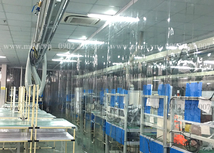 Rèm nhựa pvc ngăn phân vùng bên trong nhà máy