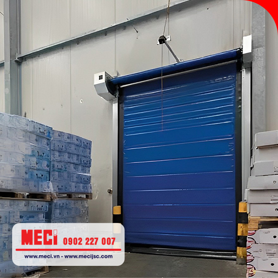 Cửa cuốn nhanh lắp tại kho đông