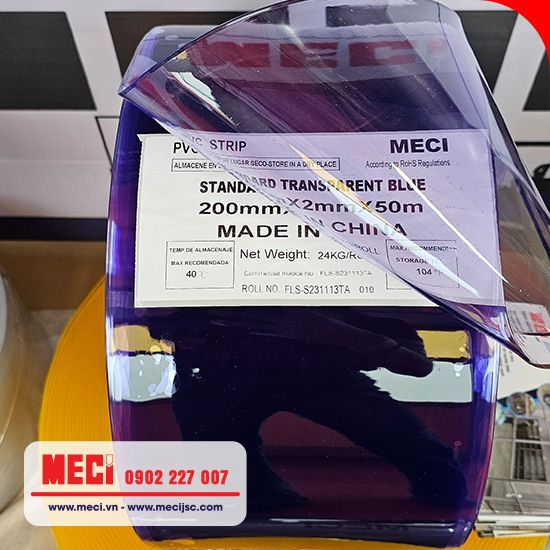 Cuộn nhựa pvc tiêu chuẩn màu xanh trong