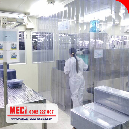 Rèm chống tĩnh điện ngăn phân vùng phòng sạch
