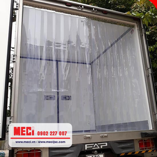 Rèm ngăn lạnh âm sâu lắp tại thùng xe đông