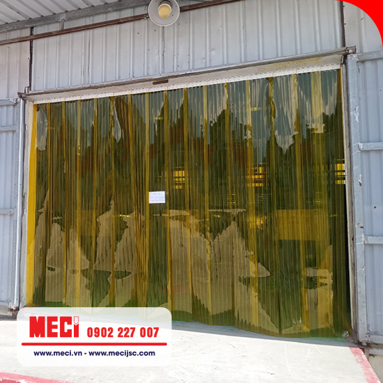 rèm nhựa ngăn côn trùng meci