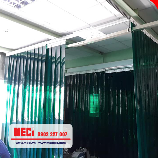 Rèm nhựa ngăn tia lửa buồng hàn tự động