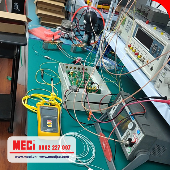 Thảm cao su trải bàn thao tác