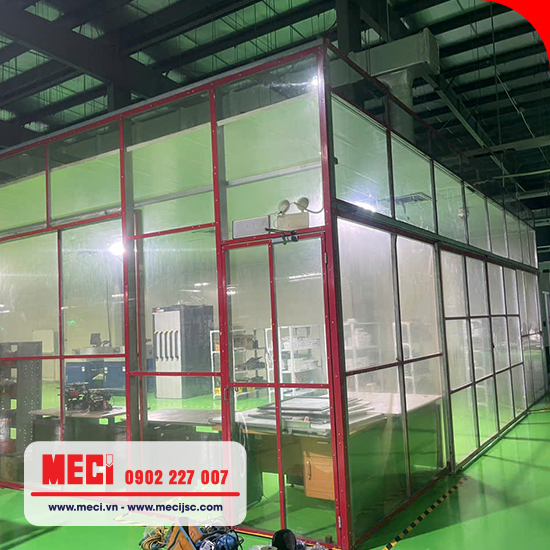 Vách nhựa pvc ngăn tách phân vùng làm việc