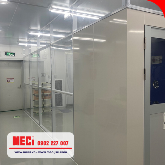 Vách nhựa pvc chống tĩnh điện