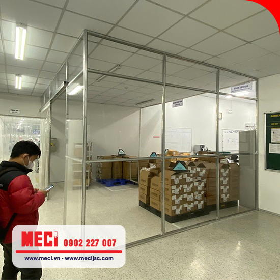 Vách nhựa pvc dẻo trong suốt